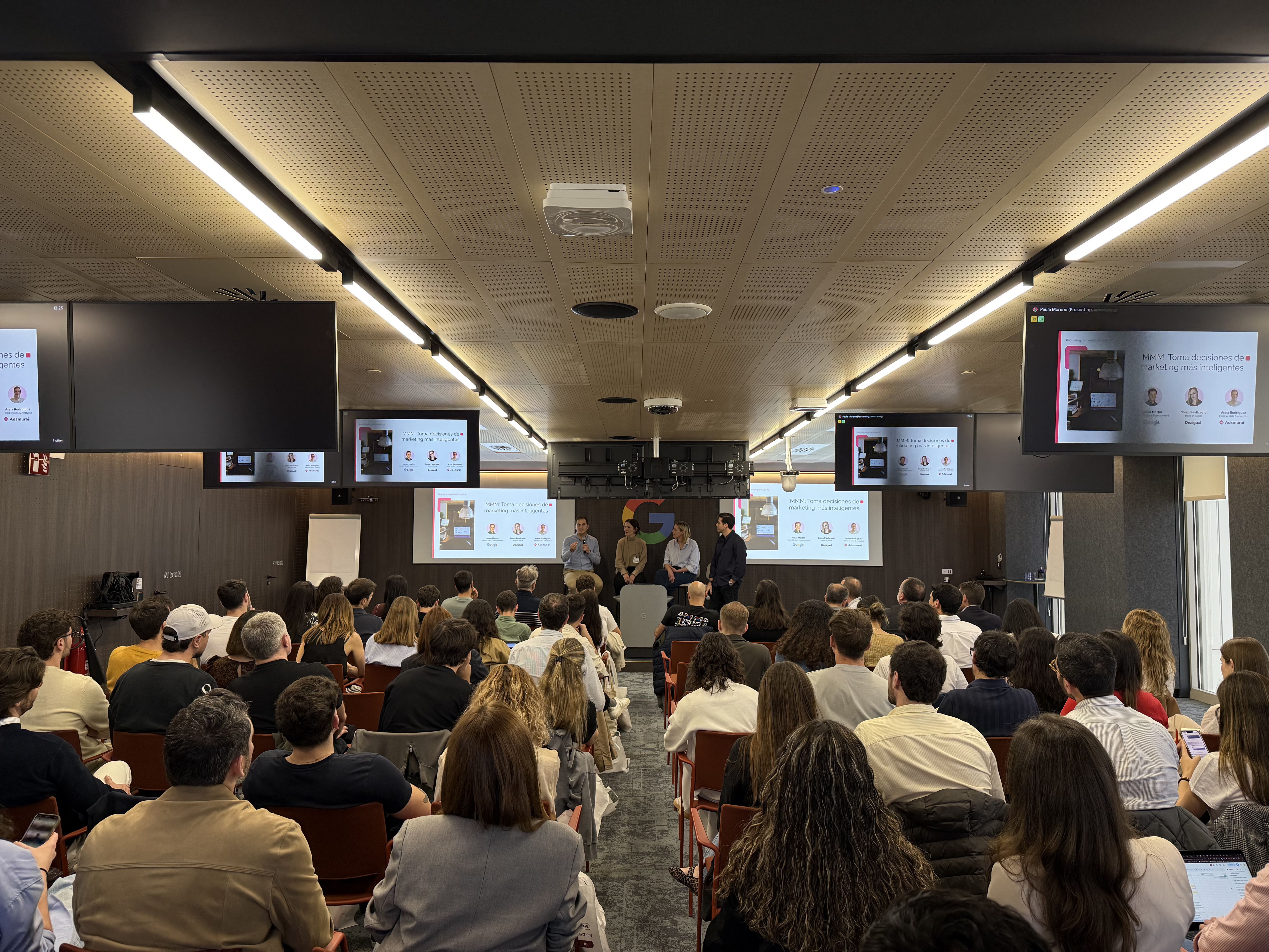 Evento de Adsmurai y Google con profesionales del marketing